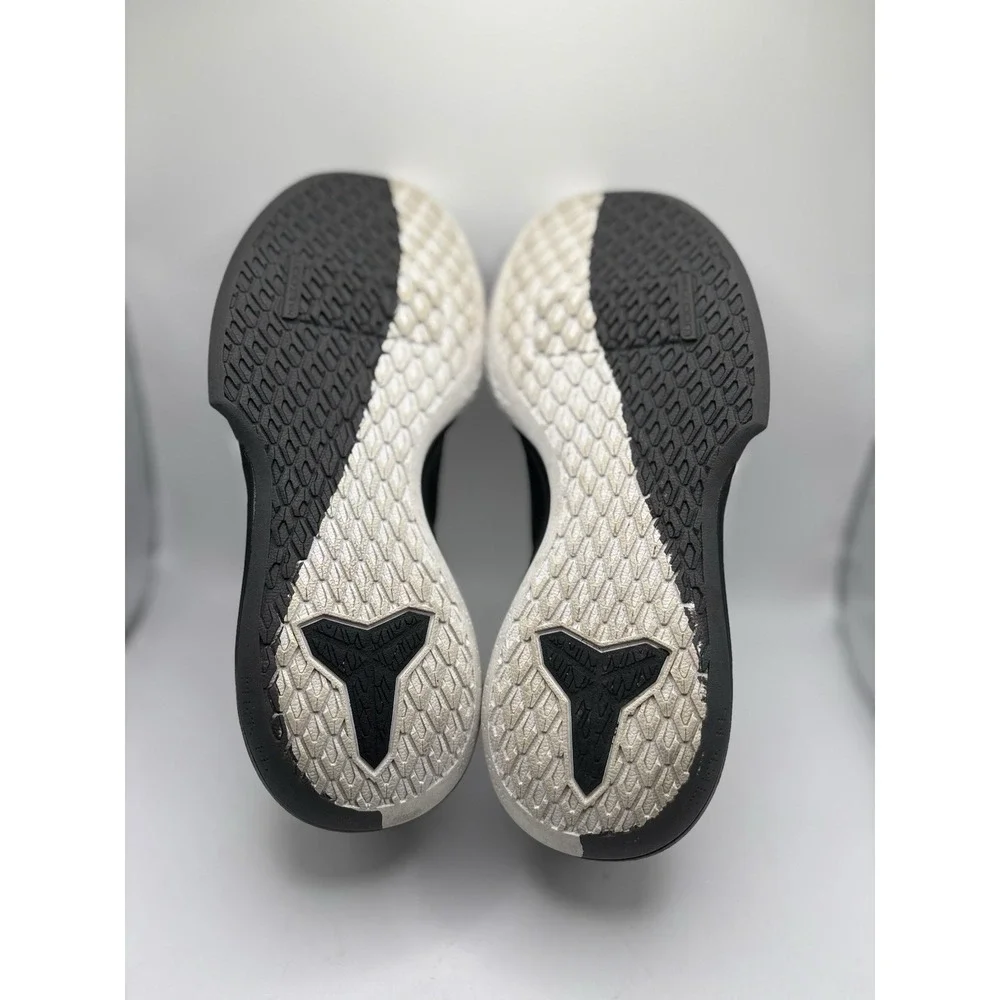 Nike Kobe Mamba Focus Black Basketball Shoes Youth Size 5.5‎ AT1214-001